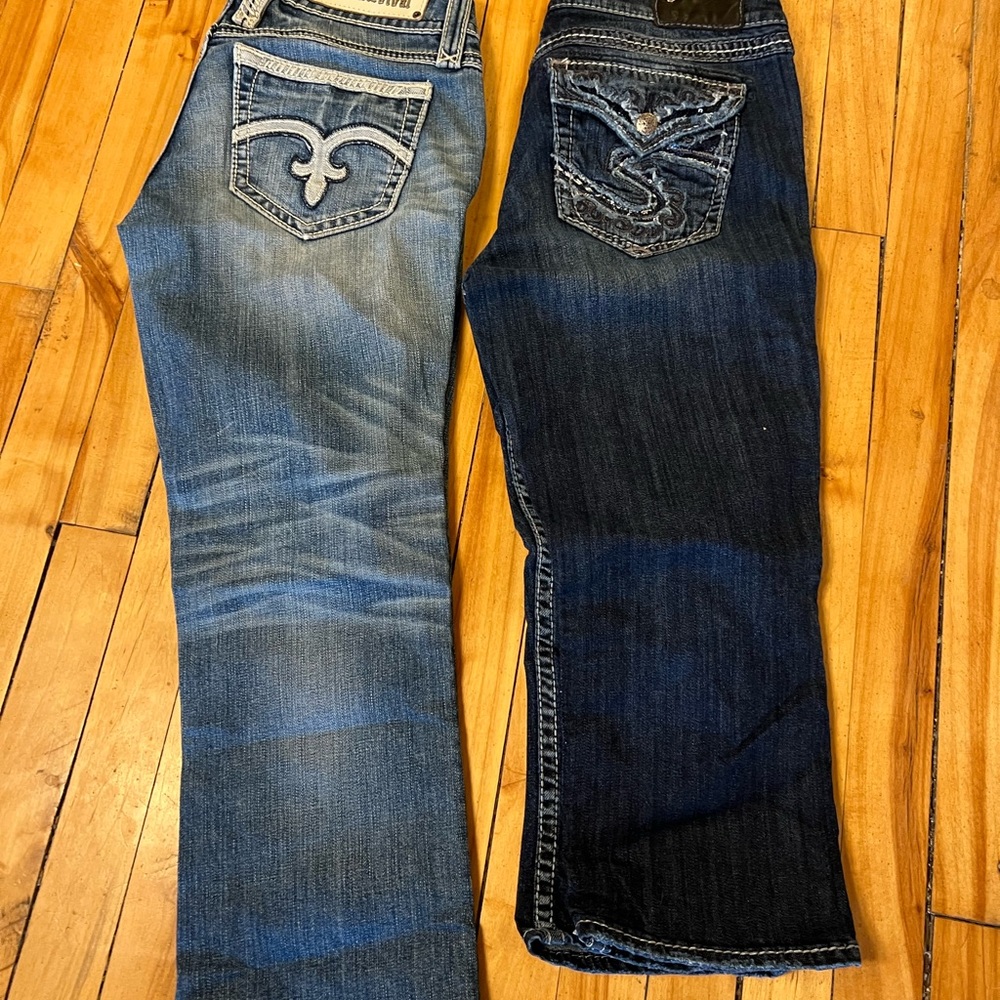 Lot of 2-Size 29 Rock Revival and Silver Cropped Capris